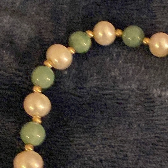 Pearl Necklace with 14K Gold Elegant and Class in one - Picture 14 of 17